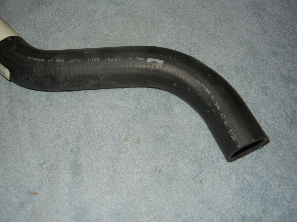 Manguera de radiador inferior SAAB 9-5 3.0 6 cilindros 4397659 Mackay 98 - 01 U Foto 2 de 4