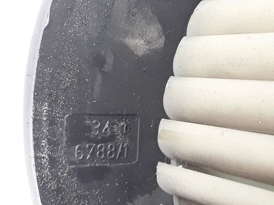 Mercedes-Benz W123 240D 53kW Diesel 1977 LHD Innen Heizlüfter Gebläse — 第 4/4 张图片