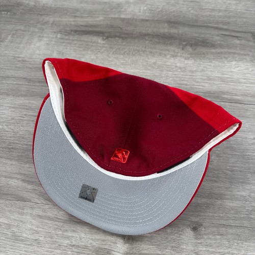 Cappello aderente New Era 59Fifty Chicago Bulls berretto rosso bicolore 7 5/8 nuovo con etichette - Foto 2 di 2