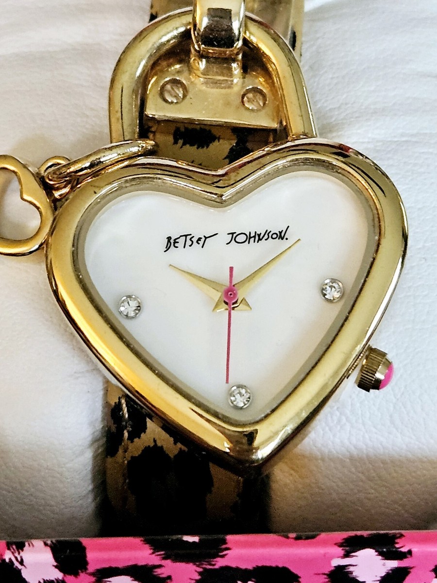 RARE! Betsey Johnson Cheetah Heart & Key Charm Watch BJ00021  display picture 3