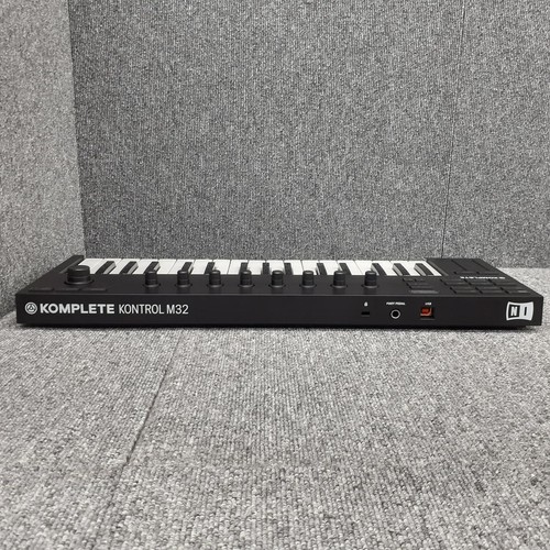 Komplete Kontrol M32 USB Midi Tastatur - Hervorragende Arbeits Zustand Japan - Bild 5 von 7
