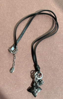 Fossil Black Leather Choker Necklace With Silver Tone Charm Cluster Pendant 15''