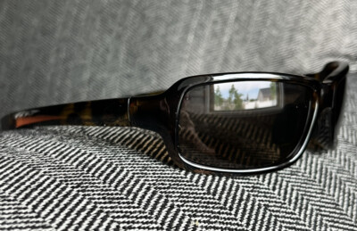 Eddie Bauer Rectangular Polarized Sunglasses Tort Frame w  display picture 3