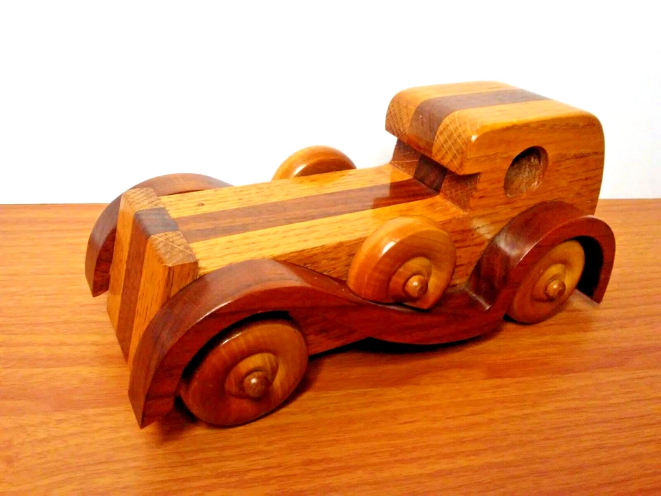 Hermoso Modelo de Coche Roadster de Juguete Clásico de Madera Hecho a Mano Rolls Packard Foto 4 de 4