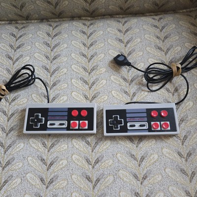 Nintendo NES Controller Lot Of 2 ORIGINAL OEM Authentic Tested 