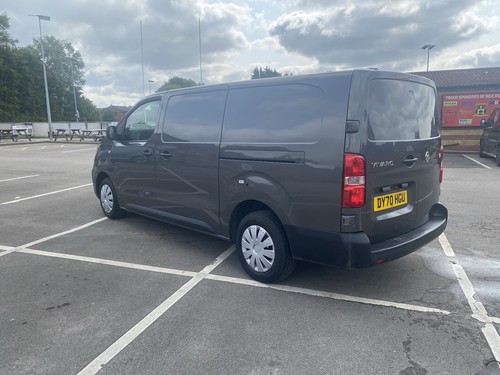 Vauxhall Vivaro 1.5 LWB 2020 EURO 6 No Vat - Picture 17 of 24