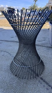 Small woven metal patio drink table Base/ Vintage 24x18bottom/Solterini Style