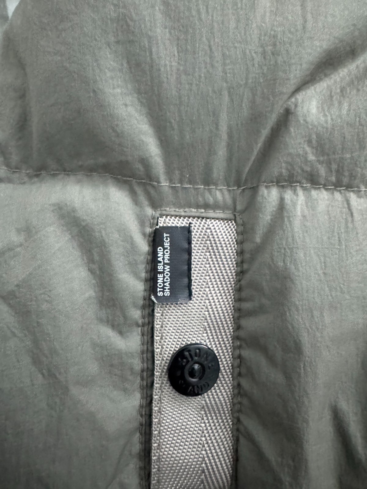 BNWOT STONE ISLAND SHADOW PROJECT MODULAR DOWN VEST LARGE thumbnail 3