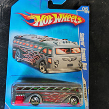 Hot Wheels Surfin' School Bus 1:64 Silver/Red Diecast Bus 2007 Unopened
