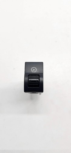 MAZDA 3 BK Tasten für die Innenbeleuchtung BP4K666R0 50325 04057800 31492773