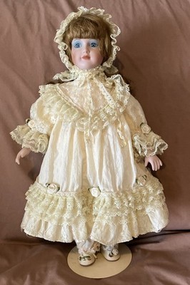 Kingstate Prestige Collection  Sybil   Porcelain Doll 17  Limited 549/3500