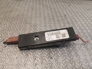 MERCEDES-BENZ C W204 Heckklappenantenne Verstärker 2048200089