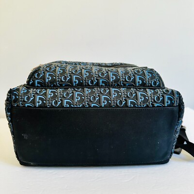 AUTHENTIC DIOR 3D RUBBERIZED EMBOSSED LOGO MESH BACK  display picture 3