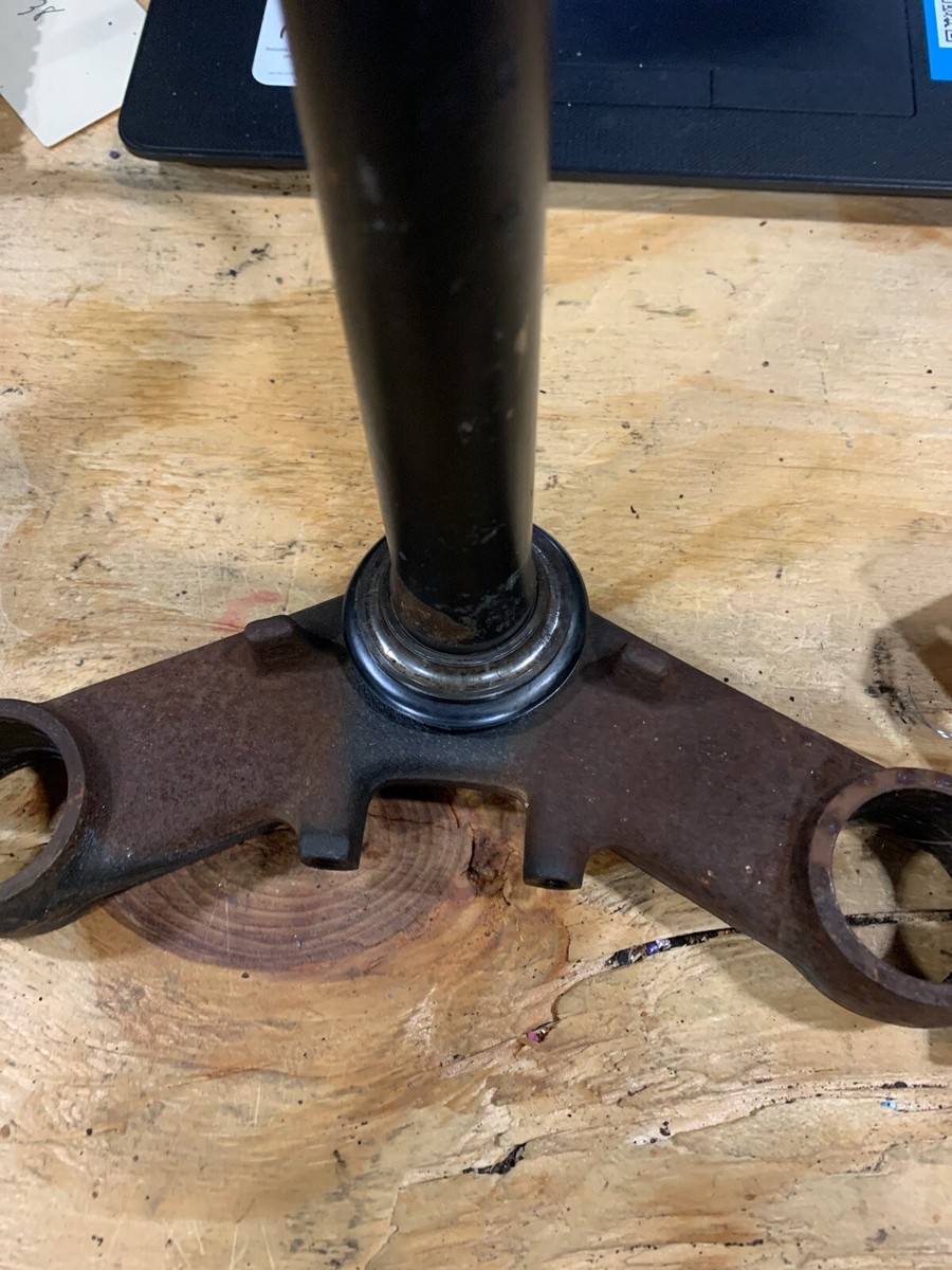 OEM Kawasaki Bottom Triple Tree 1989 EX500 Ninja Under Fork