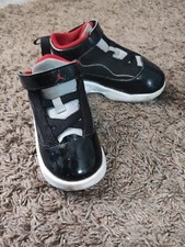 Size 6C Toddler Nike Air Jordan Max Aura Black Red White