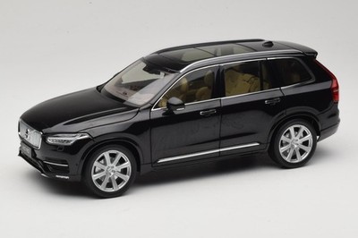 9430842 Volvo XC90 Onyx Black Paudi Model 1:18