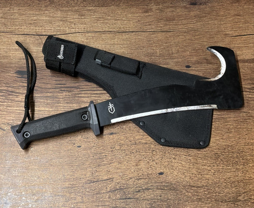 Gerber Gator Kukri Machete Survival Knife 18.75in Black w/ Sheath Lanyard