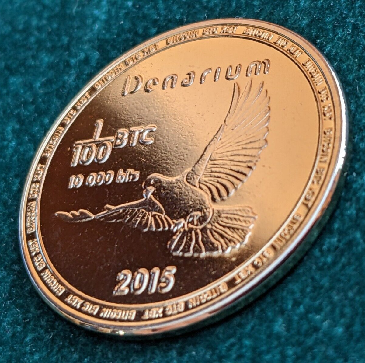 2015 Denarium Bitcoin 1/100th BTC 0.01 Gold Plated Redeemed/Unfunded No  Hologram