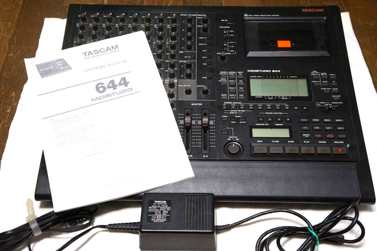 DTM・DAW TASCAM  Midistudio 644 MTR Tascam 644 Midistudio Cassette Recorder 4-Track Graphic