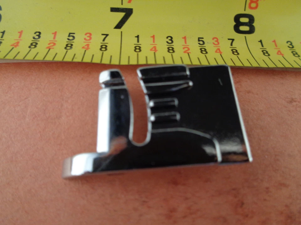 Original Janome Snap On 3 hebras pie de cordón 7 mm Brother Babylock Janome Kenmore Foto 2 de 2