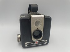 VINTAGE ART DECO KODAK BROWNIE HAWKEYE CAMERA