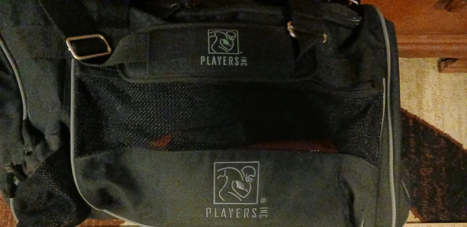 REEBOK NFL PLayers Association bolsa de viagem usada aposentada, mochila, adesivo para ex-alunos - Imagem 2 de 4