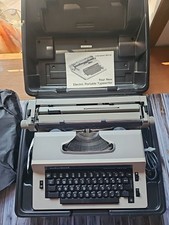 Underwood Electric Typewriter 765 CR FOR PARTS NOT WORKING In Original Case thumbnail