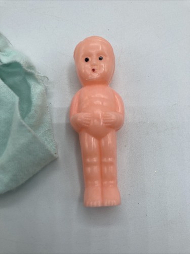 Dollhouse Miniature Hard Plastic Baby Doll Blue Blanket - Hong Kong - Picture 3 of 5
