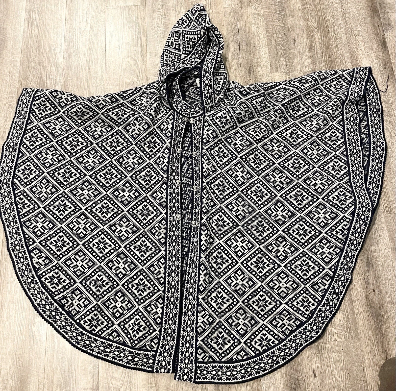 Women’s 100% wool poncho cape