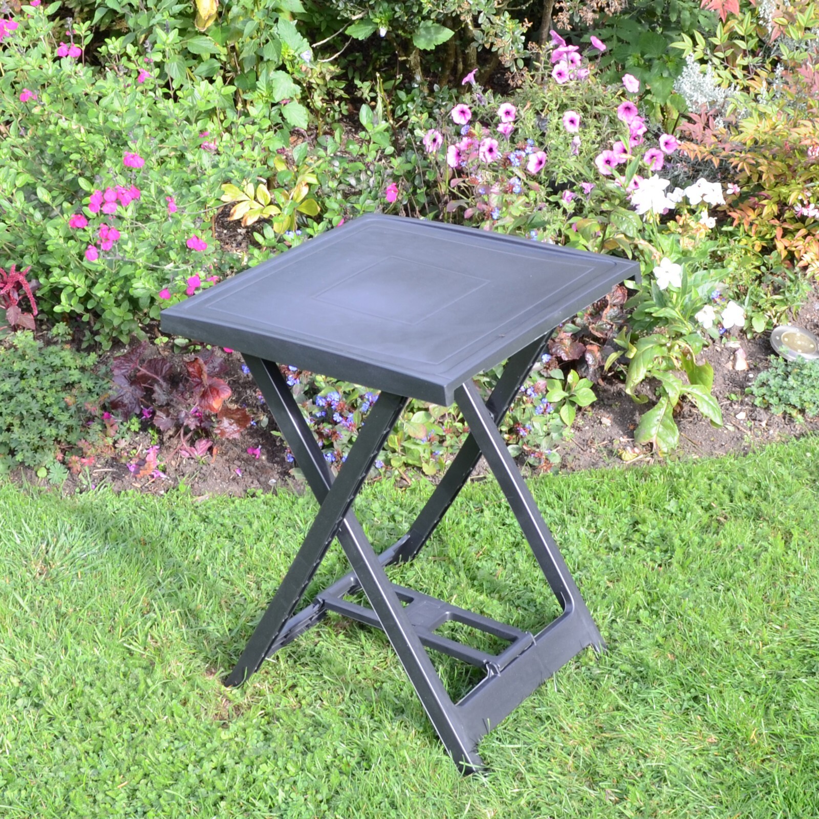 ""BORETTO"" RESIN FOLDING TABLE in ANTHRACITE, TB-581