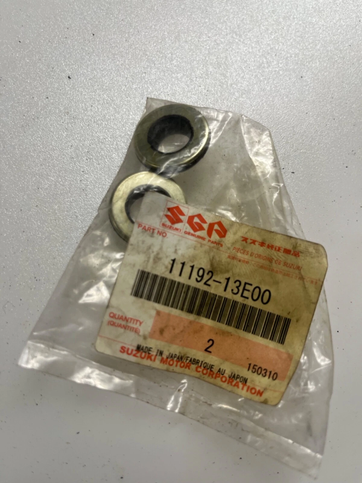 CUSHION,HEAD COVER BOLT