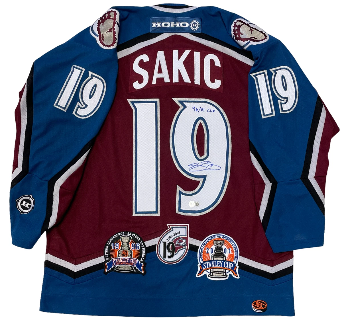 Joe Sakic Colorado Avalanche Signed 2001 Stanley Cup Vintage CCM Jersey