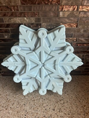 Disney Frozen Snowflake Pull Apart Cake Pan Nordic Ware cast metal bakeware USA