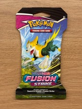 Pokémon TCG: Sword & Shield-Fusion Strike Sleeved Booster Pack - 10 Cards