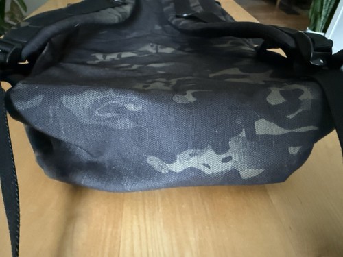Oveja Negra Roll-Top Portero bag backpack dark camo EXCELLENT $165 - Picture 5 of 7