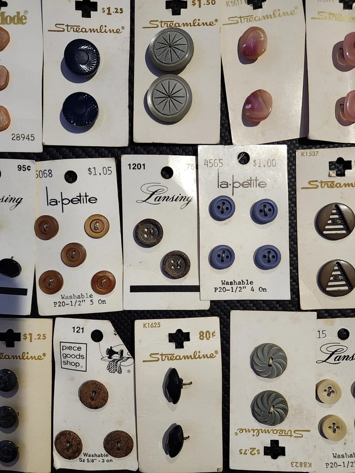 Vintage Buttons On Cards Assorted Sizes And Materials LOT of 23 Cards 60+ Pieces - Image 2 of 4