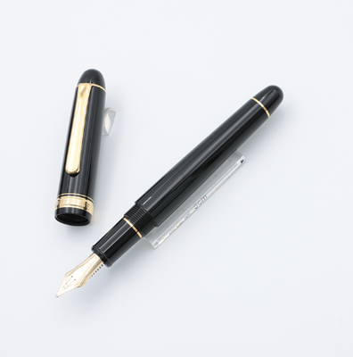 筆記具 Sailor 1911 21K founded SAILOR 1911 Standard (Mid size) 21 Karat Gold Fountain Pen