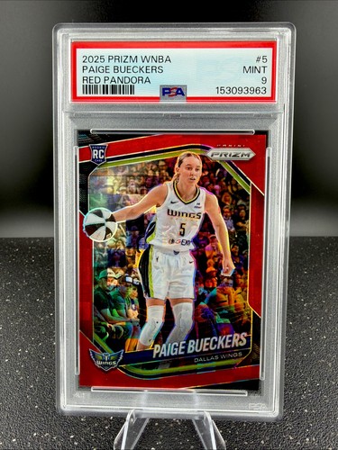 2025 PRIZM WNBA Paige Bueckers #5 Red Pandora /199 PSA 9