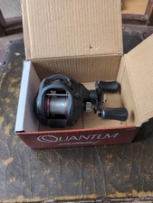 QUANTUM PULSE Baitcasting Reel PL100SA LH 5 bb 6.6:1 Ratio 7.6 oz NIB