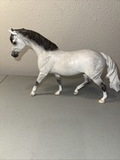 Peter Stone model horses 2001
