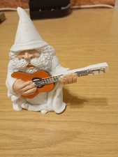 Figur Zauberer Merlin mit Gitarre