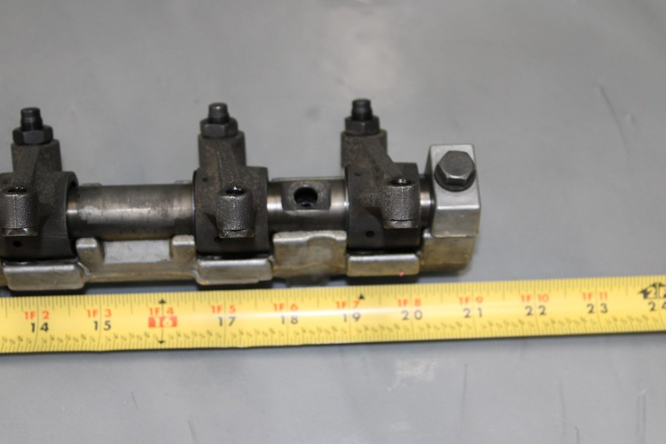 OEM Caterpillar 3208 Rocker Shaft with Rockers and Holder 9L8094 | eBay