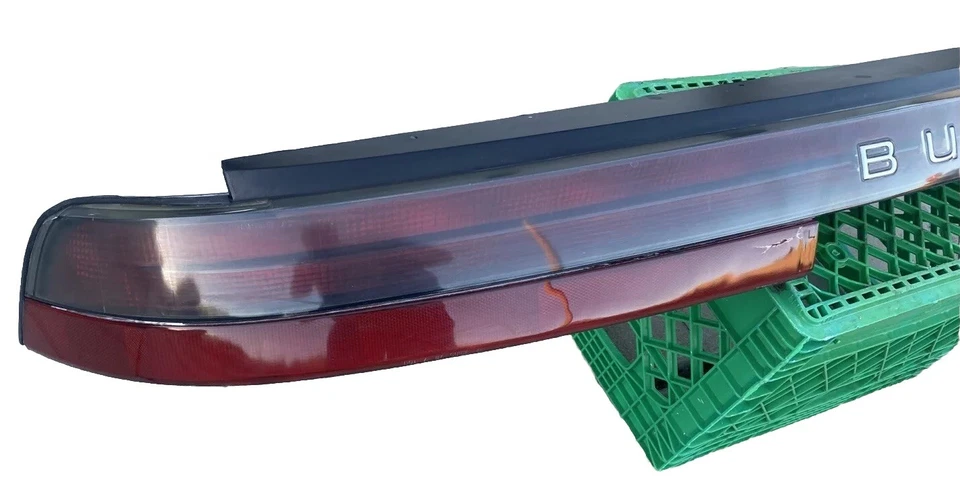 1988-1991 Buick Reatta Coupe Rear Complete Tail Light Lights Full Light Bar - Image 3 of 4