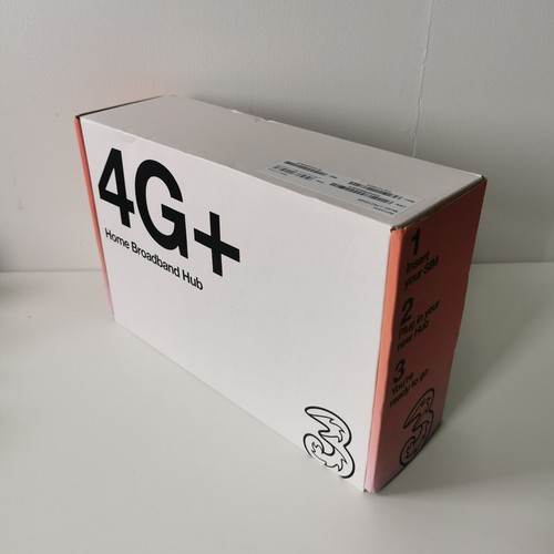 THREE 4G+ Hub Router 600Mbps 4G Mobile WIFI Router with 2 x Antennas New in Box - Picture 2 of 6