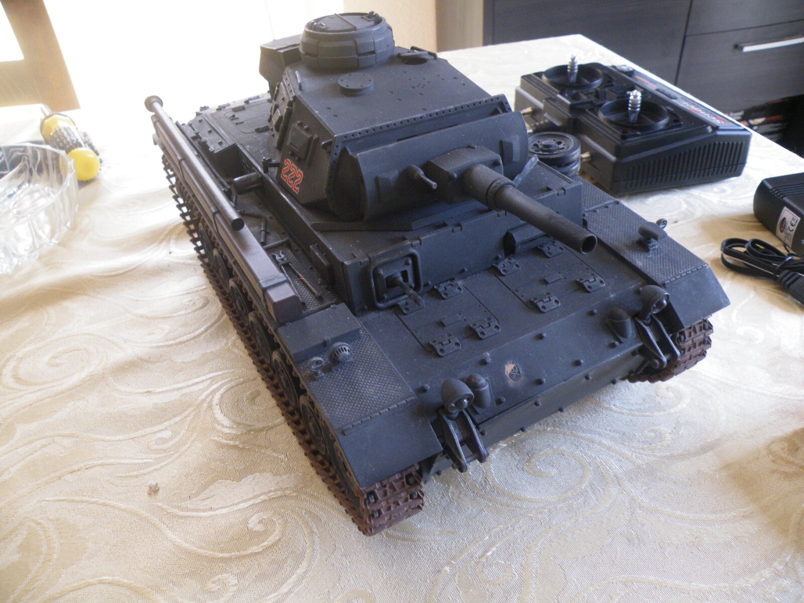 Char Panzer III 1/16 Heng Long véhicule de combat télécommandé 27 MHz pour pilotage en plein air