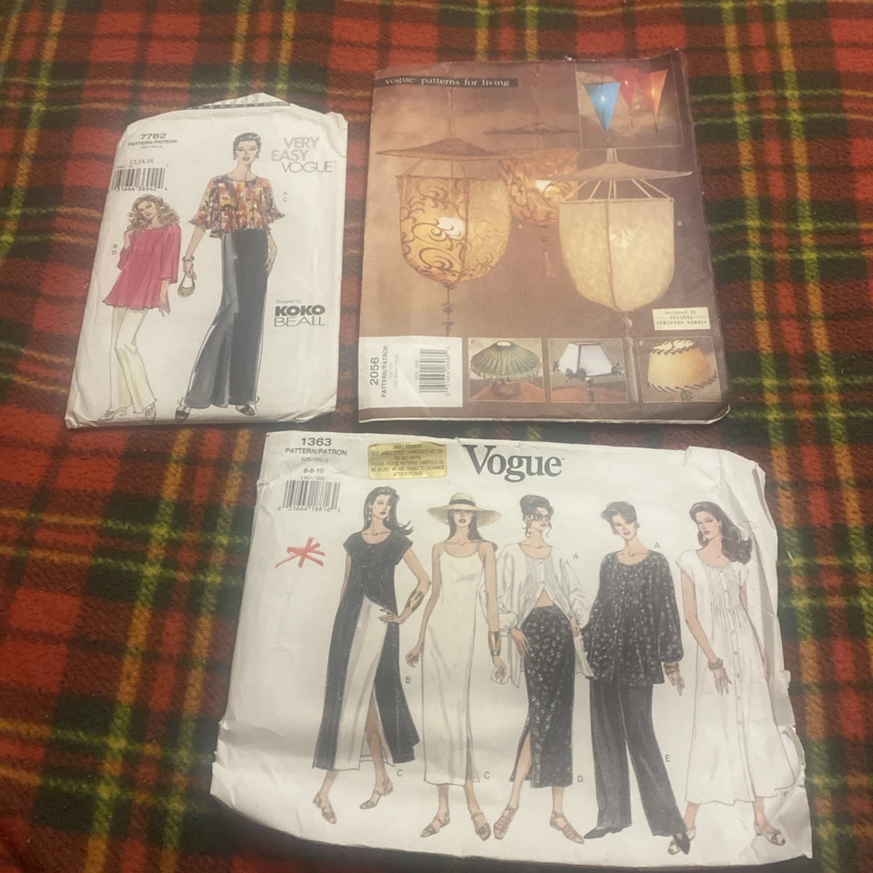 Job Lot of Vintage 1970s Sewing Patterns Various Styles Sizes - Image 3 of 4