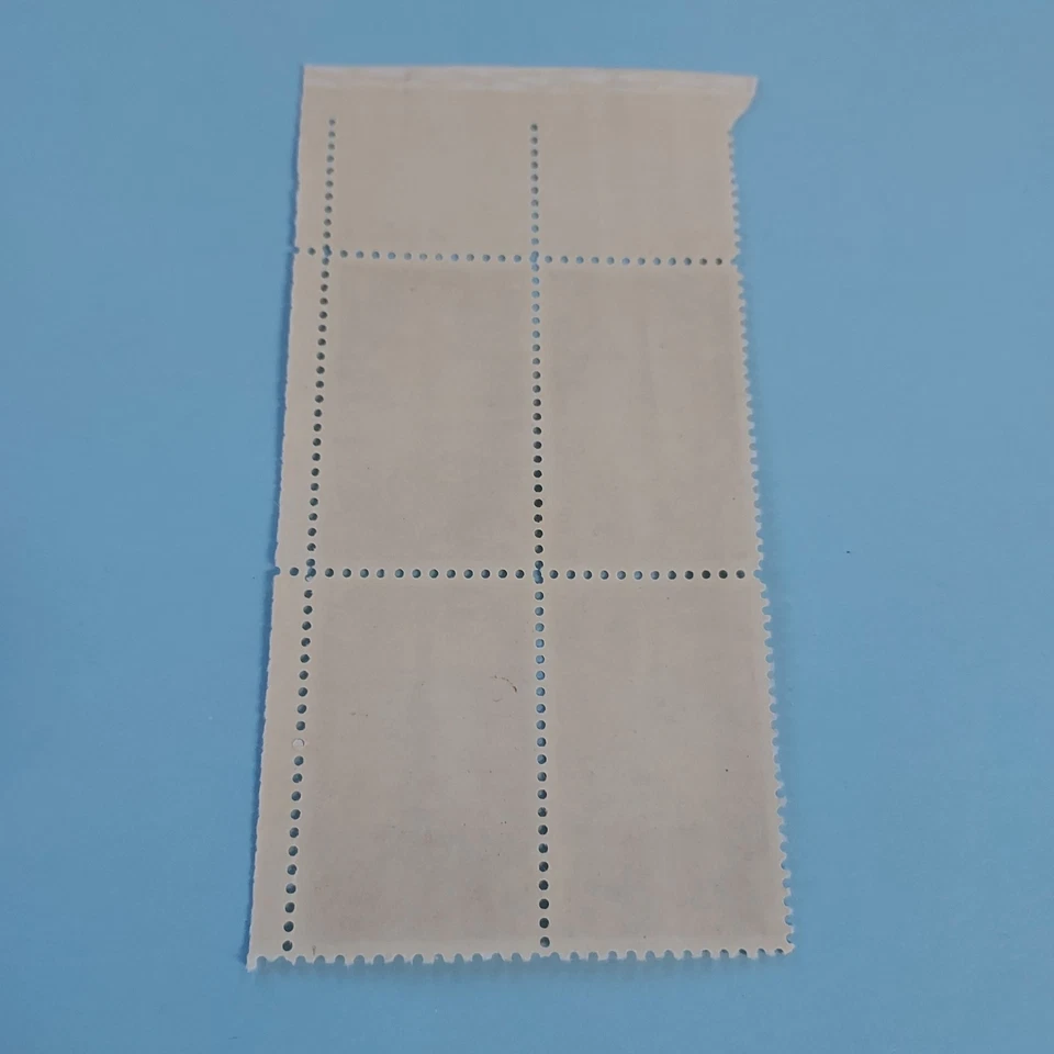 Stamps-4 stamp block of 4-cent stamps-Petroleum Industry-1959-Scott #1134 - Image 3 of 3