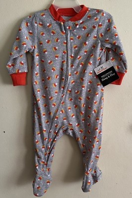 Infant Boys & Girls Gray Candy Corn Halloween Sleeper Pajamas 0-3 Months