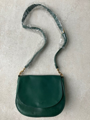 Liebeskind Berlin Faith Glossy Tasche unbnutzt Leder bottle green Schultertasche