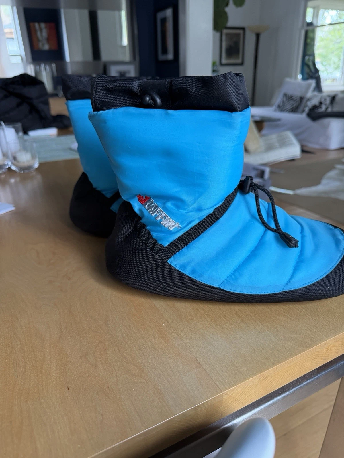 Expedition Base Camp Booties Blue Women’s Large Baffin
Opens in a new window or tab